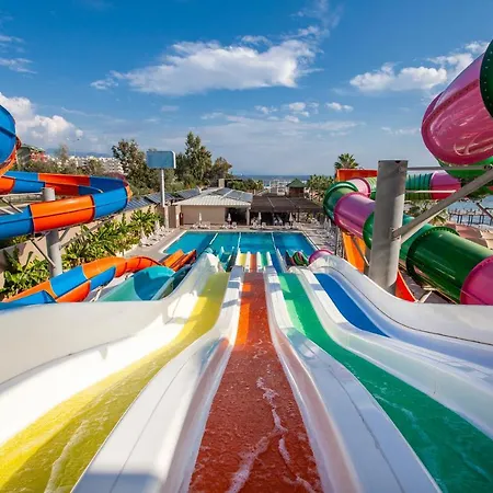 Haydarpasha Palace מלון