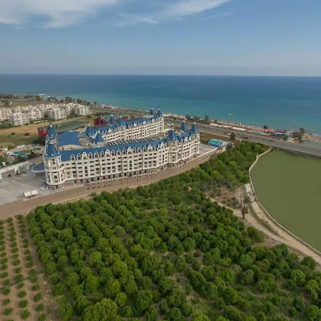 Haydarpasha Palace מלון