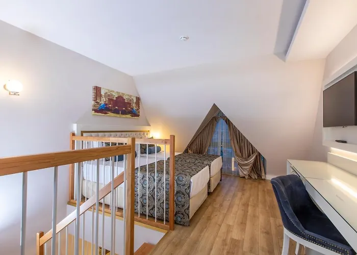 Haydarpasha Palace Avsallar